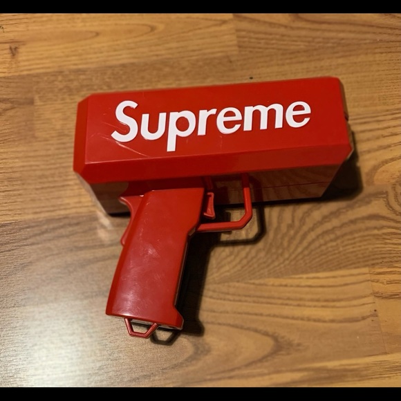 Functioning supreme money gun and hat bundle - Picture 7 of 7